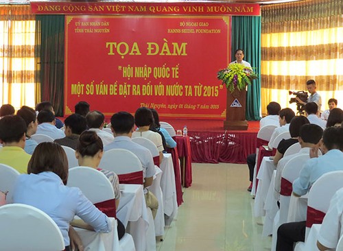 Семинар "Экономическая интеграция – вызовы, стоящие перед Вьетнамом с 2015 г." - ảnh 1
